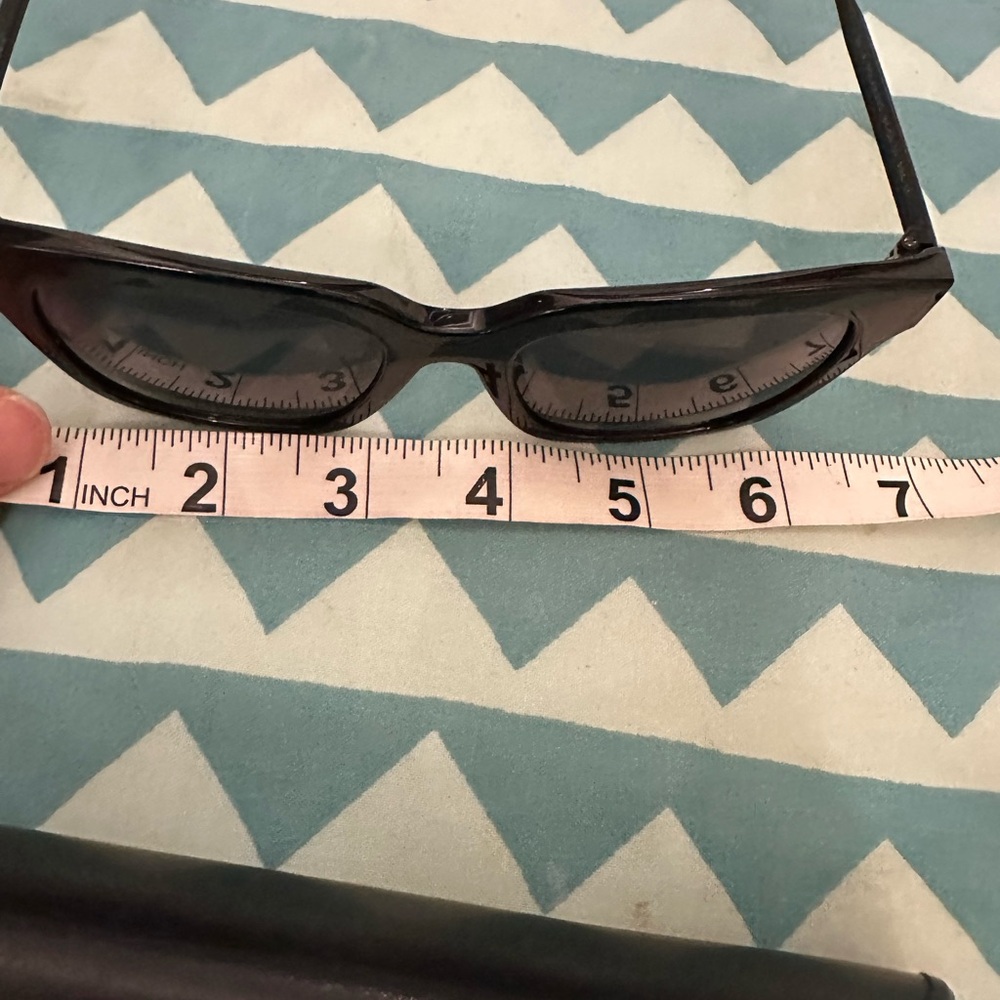 Diff Eyewear Black Sunglasses - Picture 9 of 15